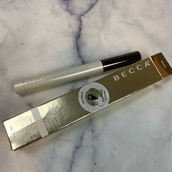 BECCA Other - ⭐️5/$25 BECCA Shimmer skin perfector light PEARL